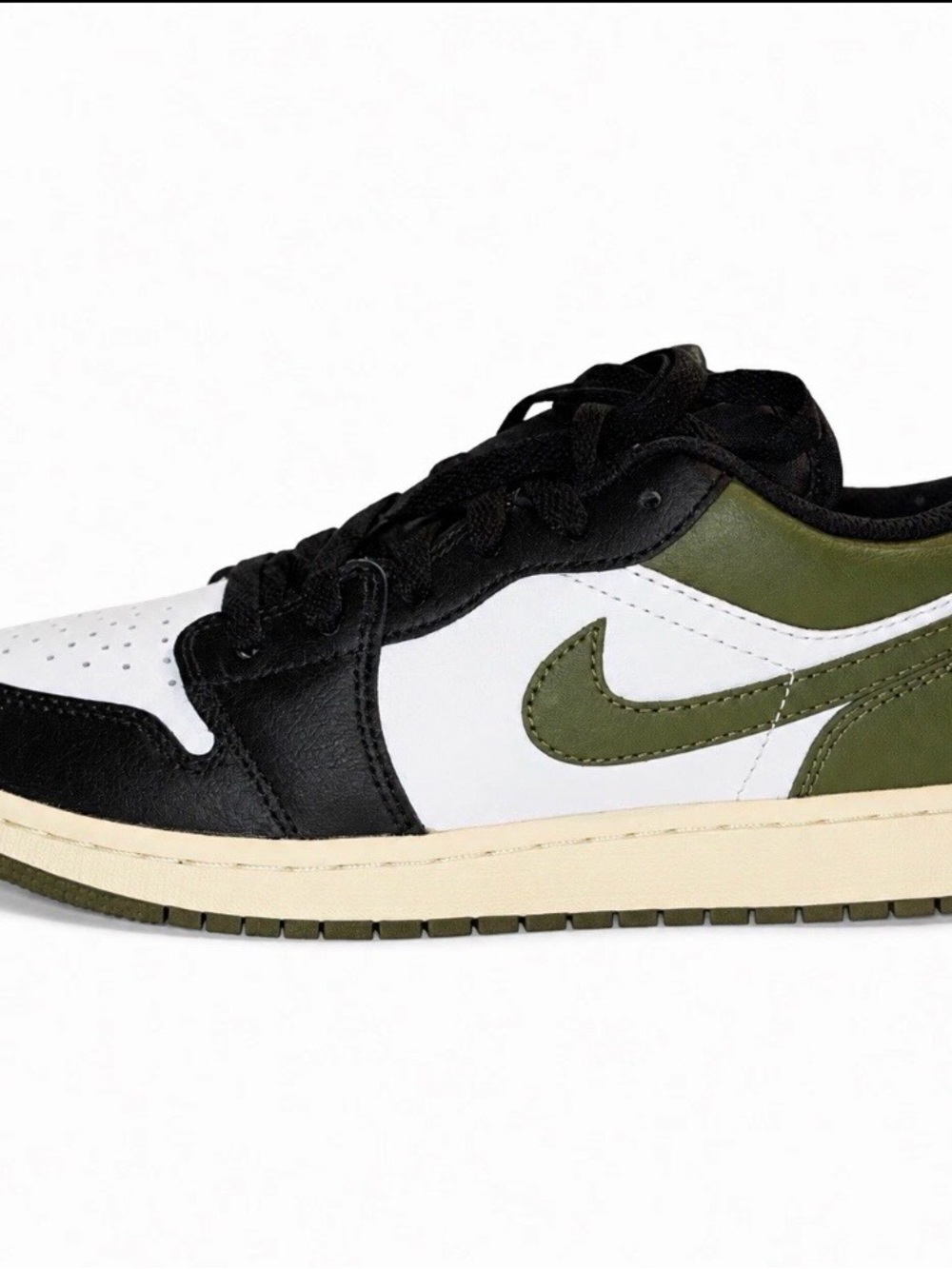 Air Jordan 1 Low GS Black Toe Medium Olive 4.5Y 553560-092 New in Box